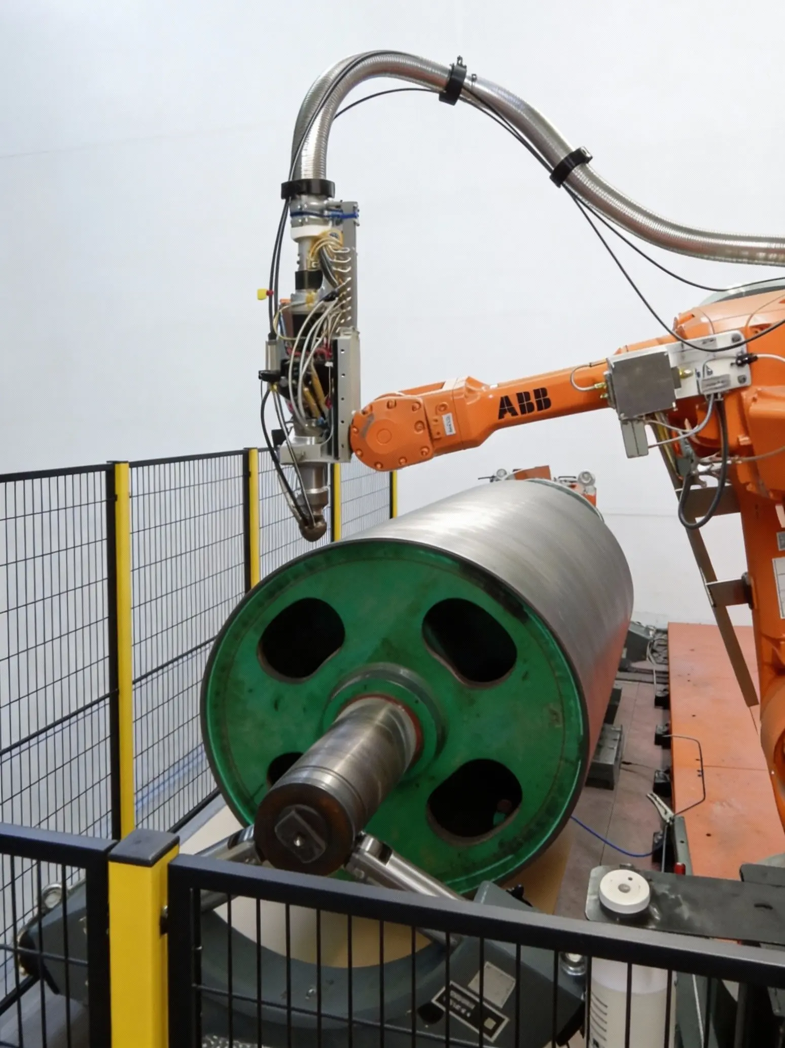 激光熔覆、机器人激光熔覆设备、机器人激光熔覆硬化